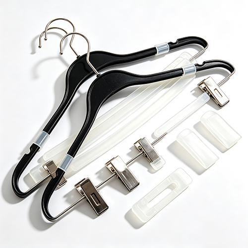 Plastic Hanger & Accessory Pack